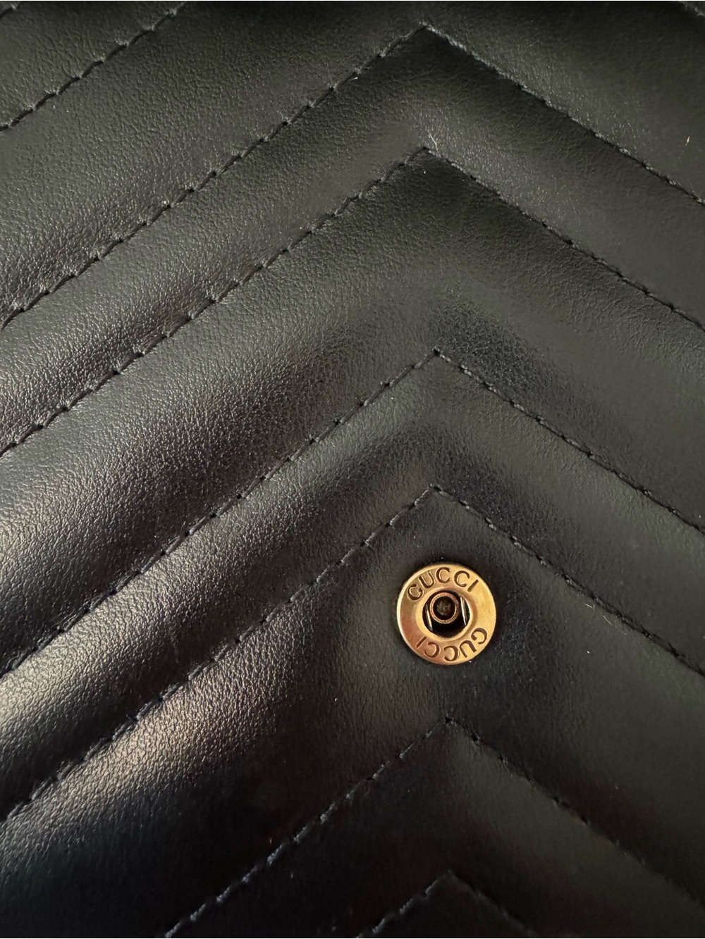 Gucci Black Chevron Marmont Crossbody Bag - Picture 9 of 16